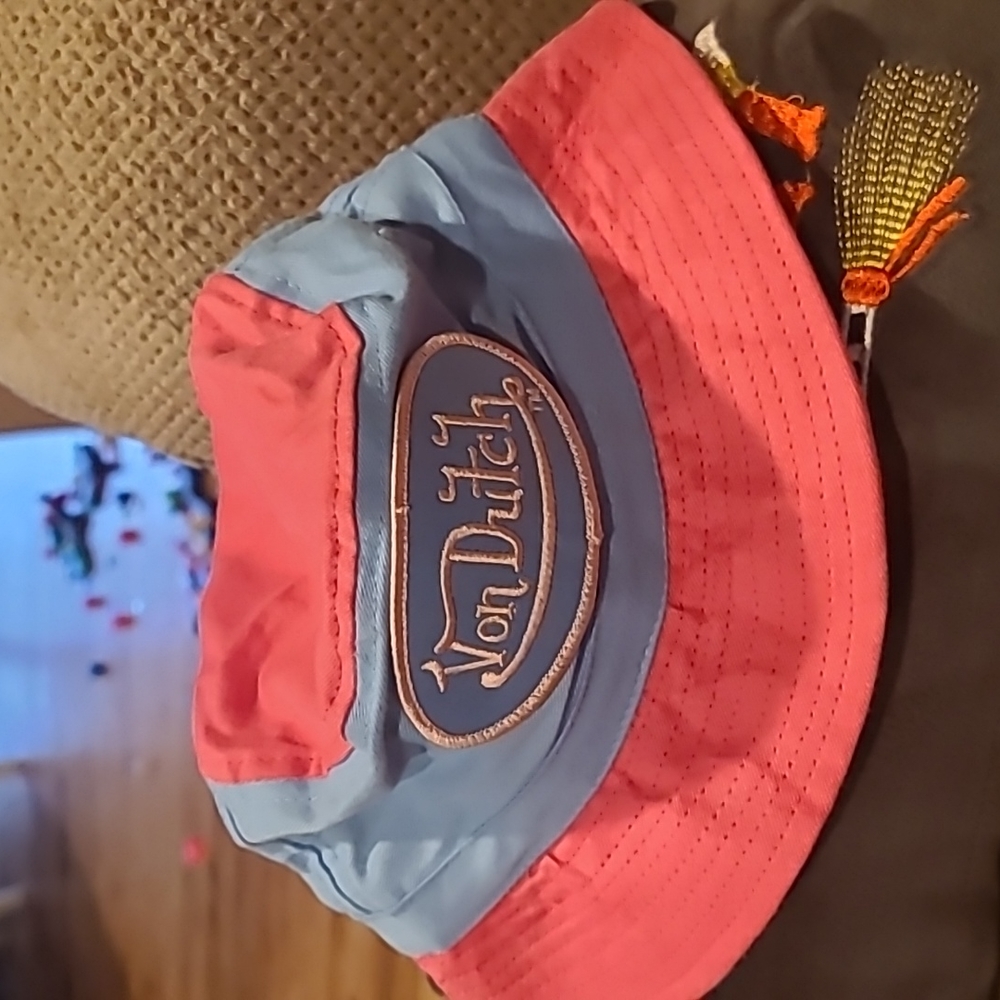 ❤️10/$40 Nwot von Dutch youth bucket hat